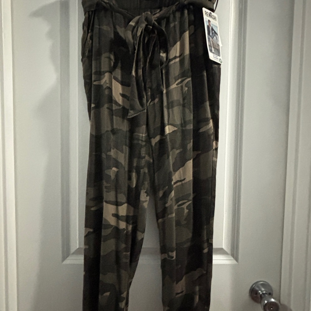 Los Angeles REWASH Brand Camouflage Joggers